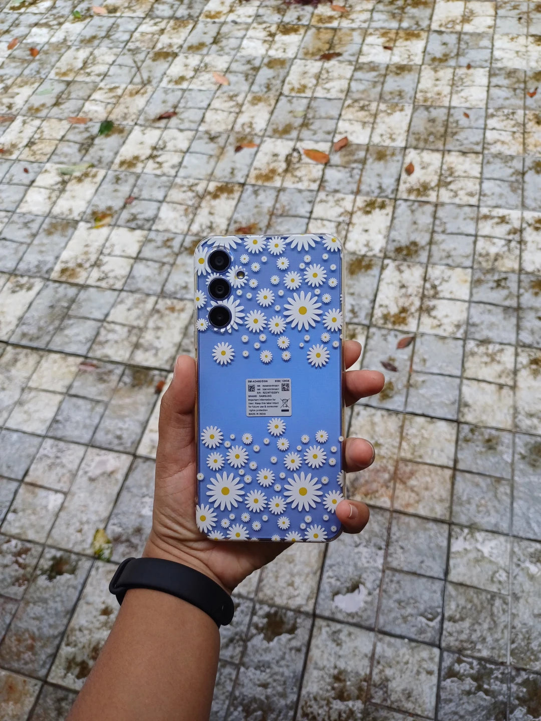 Soft silicone daisy phone cover