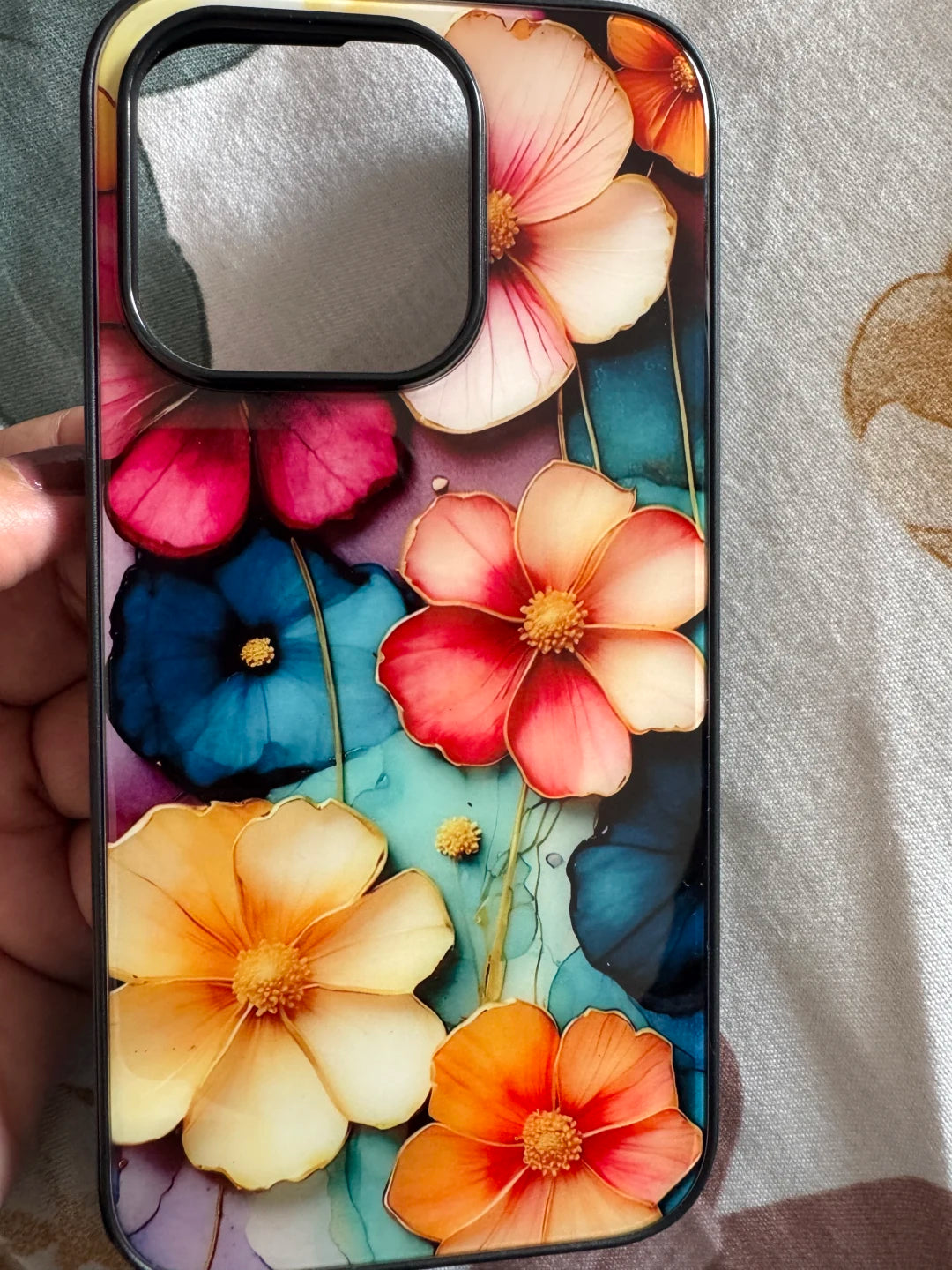 Elegant flower printed glass phone case