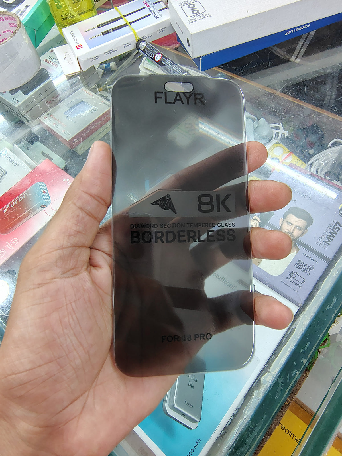 iPhone 18 Pro and 18 Pro Max 8K borderless tempered glass screen protector